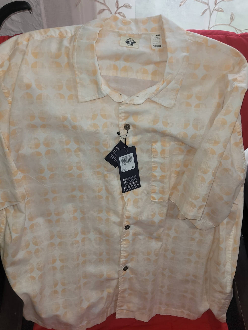 Dockers Cream and Light Peach Geometric Short-Sleeve Button Shirt